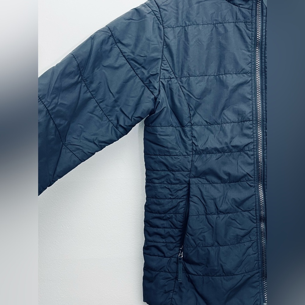 The North Face Girls 14/16 Insulated Puffer Jacket Black Lightweight Zip Coat - Picture 4 of 9